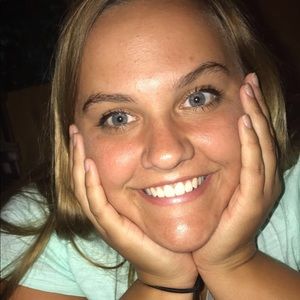 Meet your Posher, Hailey